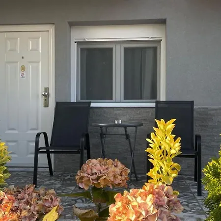 Luxrooms Ofrinion Exterior photo