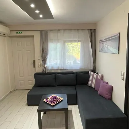 Luxrooms Ofrinion Exterior photo