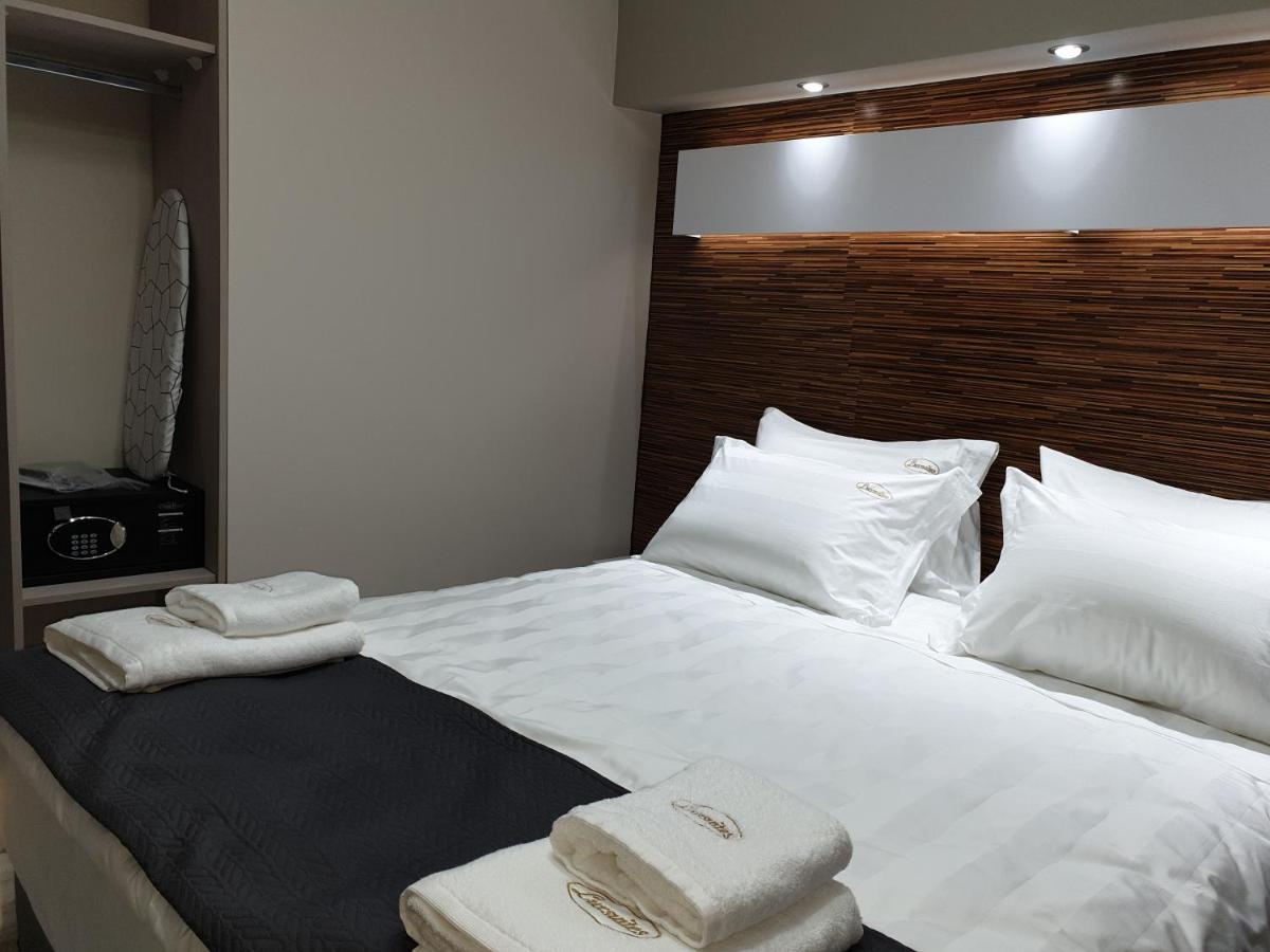 Apartment Luxrooms Ofrinion