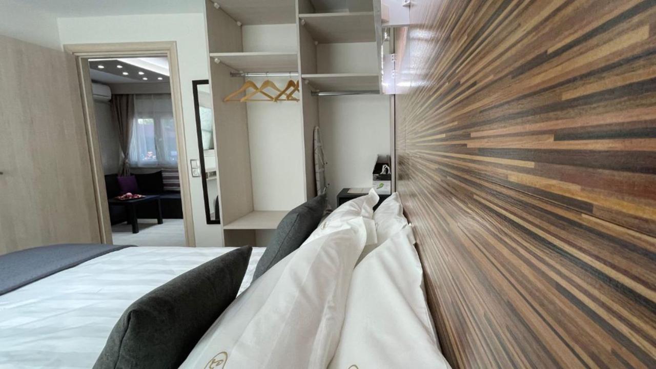 Luxrooms *