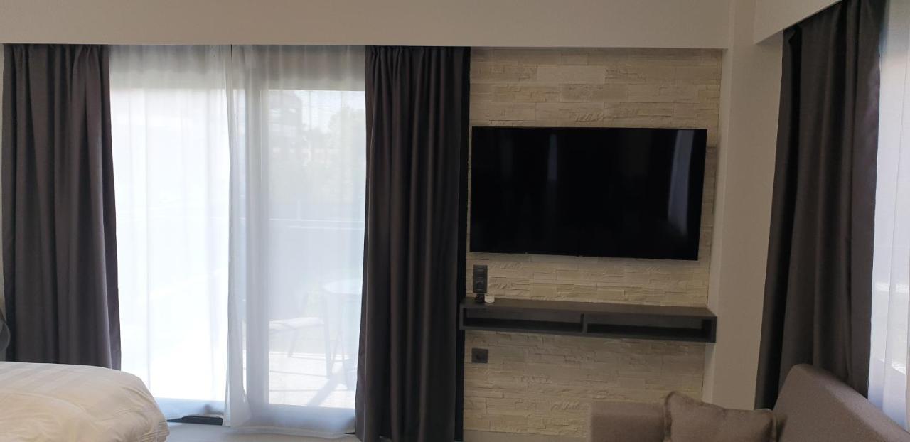 Luxrooms Apartment Ofrinion